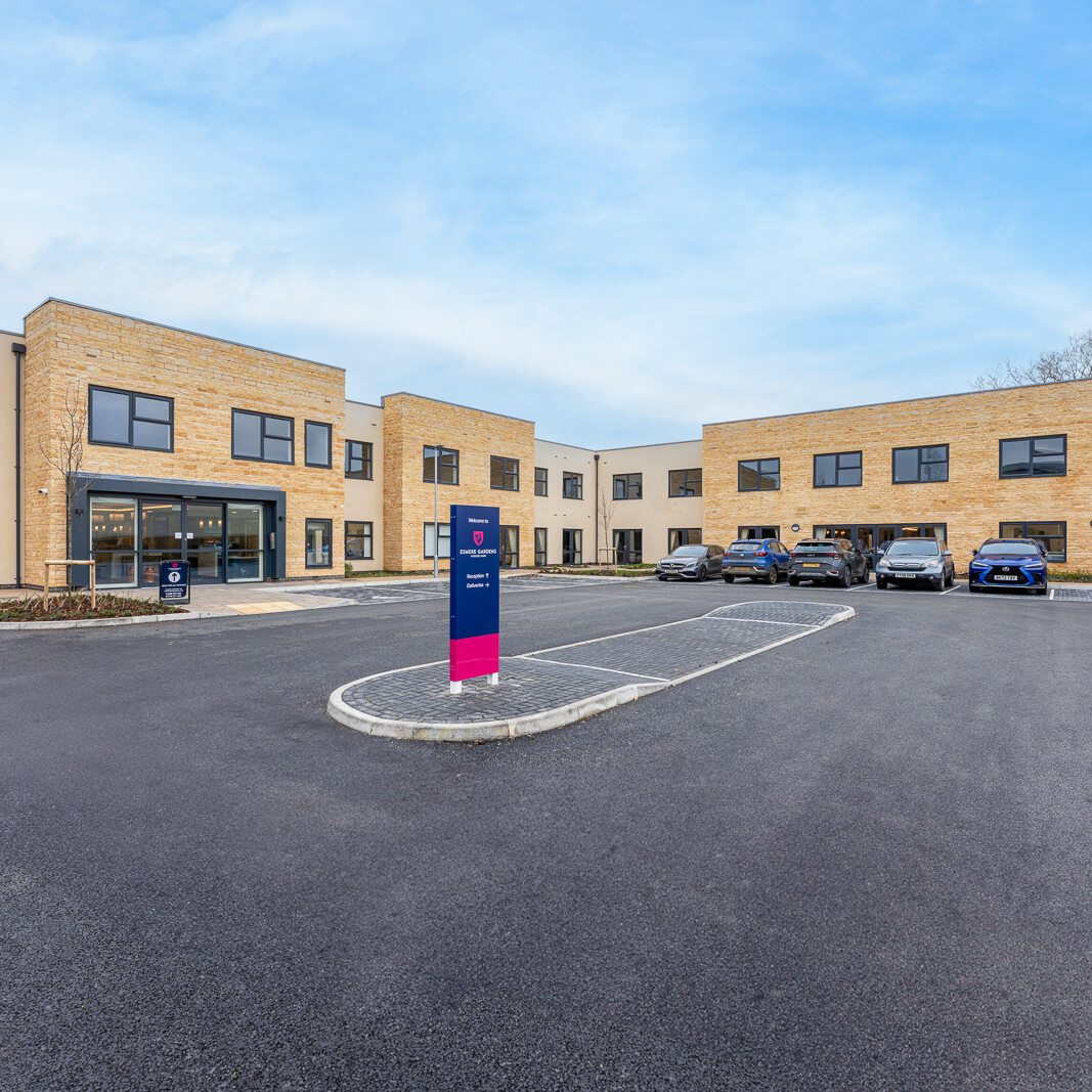 Esmere Gardens Nursing Home exterior building