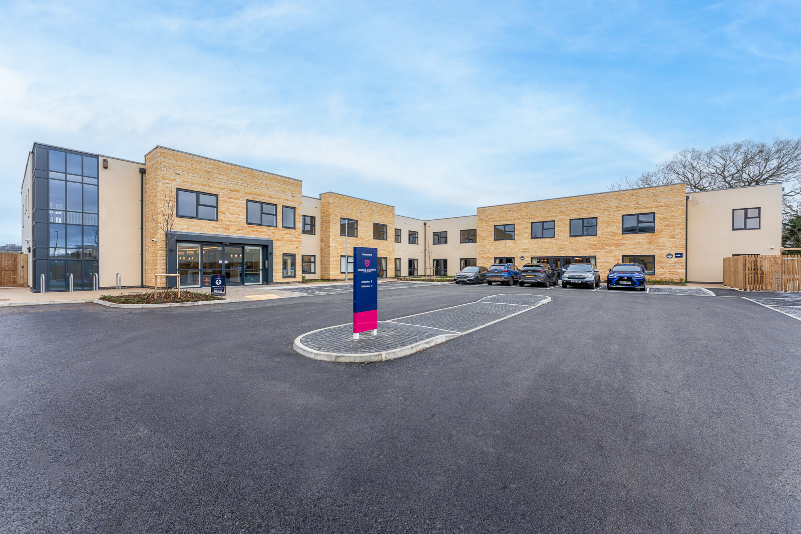 Esmere Gardens Nursing Home exterior building