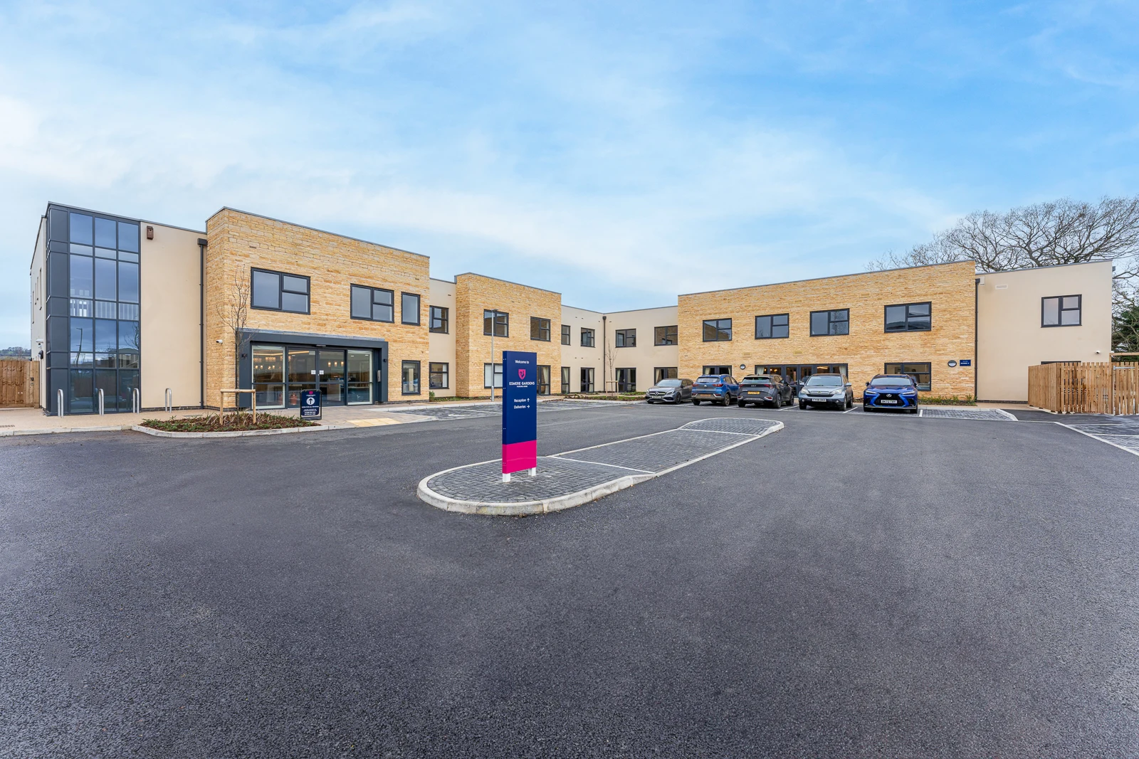 Esmere Gardens Nursing Home exterior building