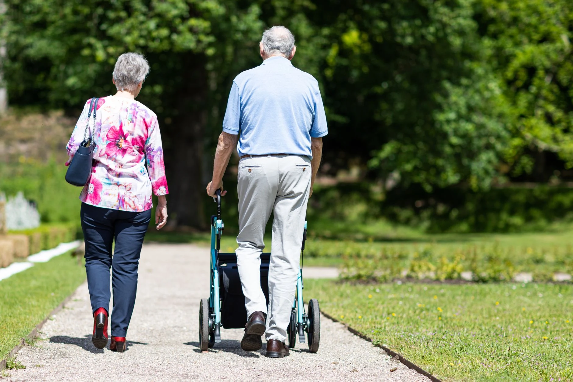 finding-the-right-residential-support-for-ageing-parents-in-rural-england-what-to-look-for